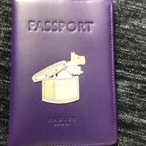 Radley London passport sleeve